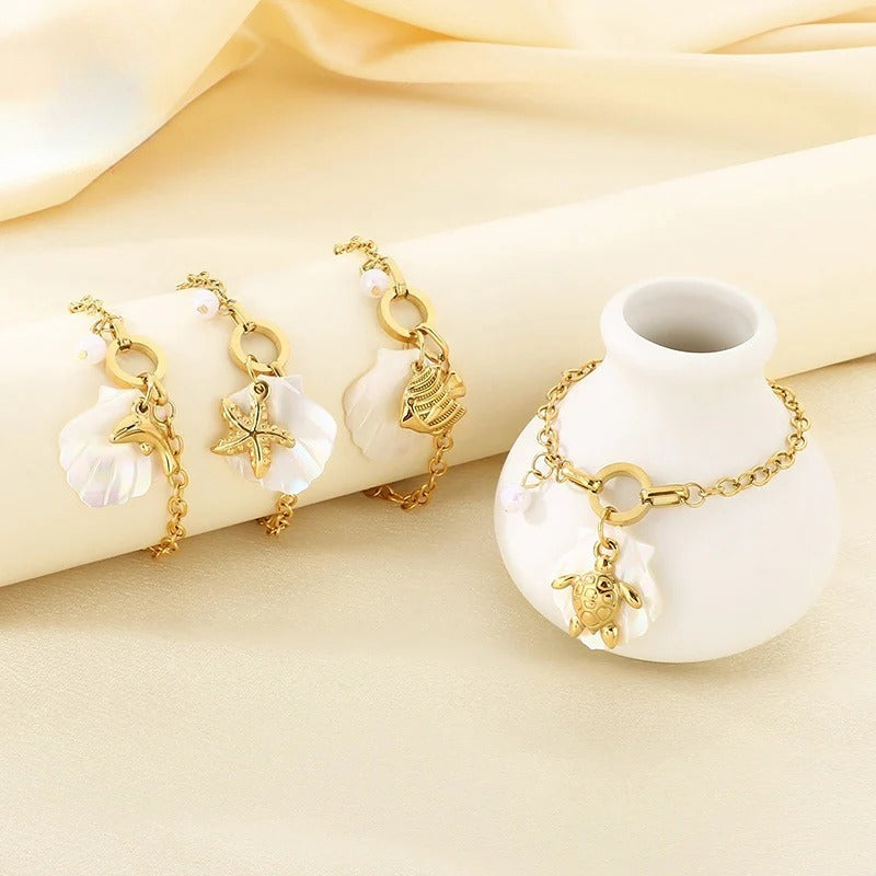 Gold Shell Charm Chain Bracelet