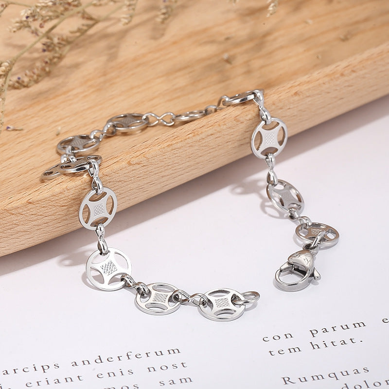 Personalized stainless steel splicing copper coin cross chain, niche design Internet celebrity jewelry for girlfriends and girlfriends gifts