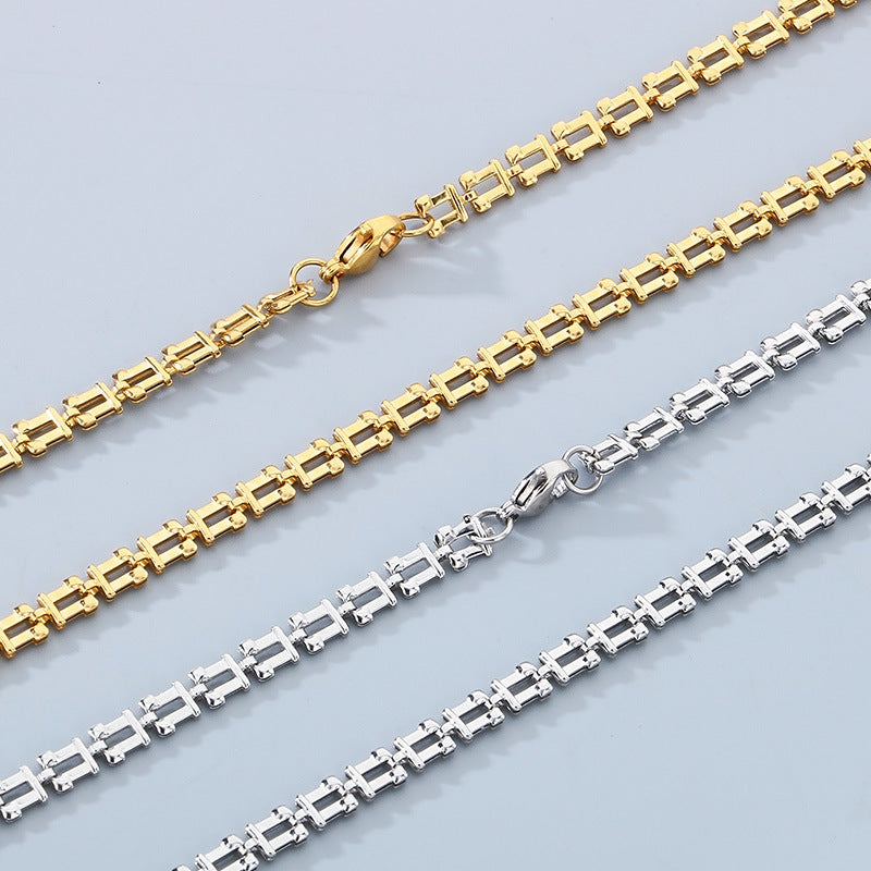 Cross-border fashion simple titanium steel strap chain bracelet necklace electroplated 18k gold hollow square set jewelry