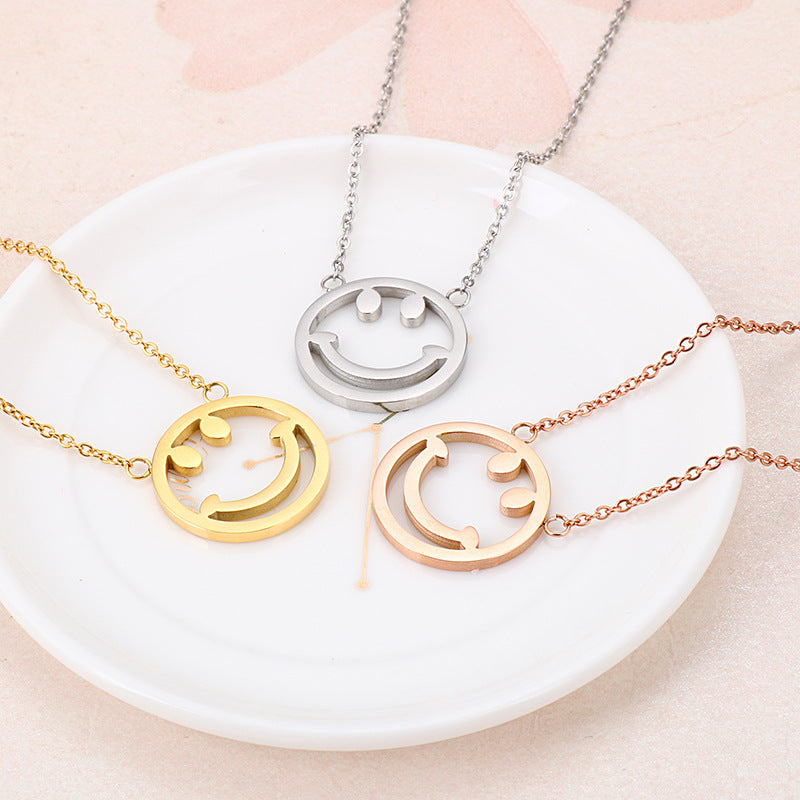 Classic Smile Round Hollow Pendant Stainless Steel Necklace Cute Smiley Collarbone Chain Titanium Steel Plated 18K Gold Jewelry