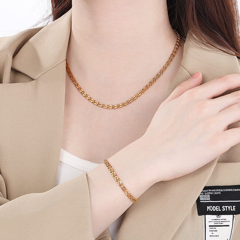 Cross-border fashion simple titanium steel strap chain bracelet necklace electroplated 18k gold hollow square set jewelry