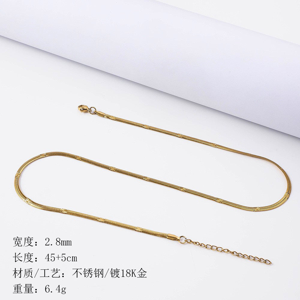 Cross-border hot-selling stainless steel embossed push-tight necklace female, 18K real gold electroplating in the furnace, titanium steel batch flower push-tight chain