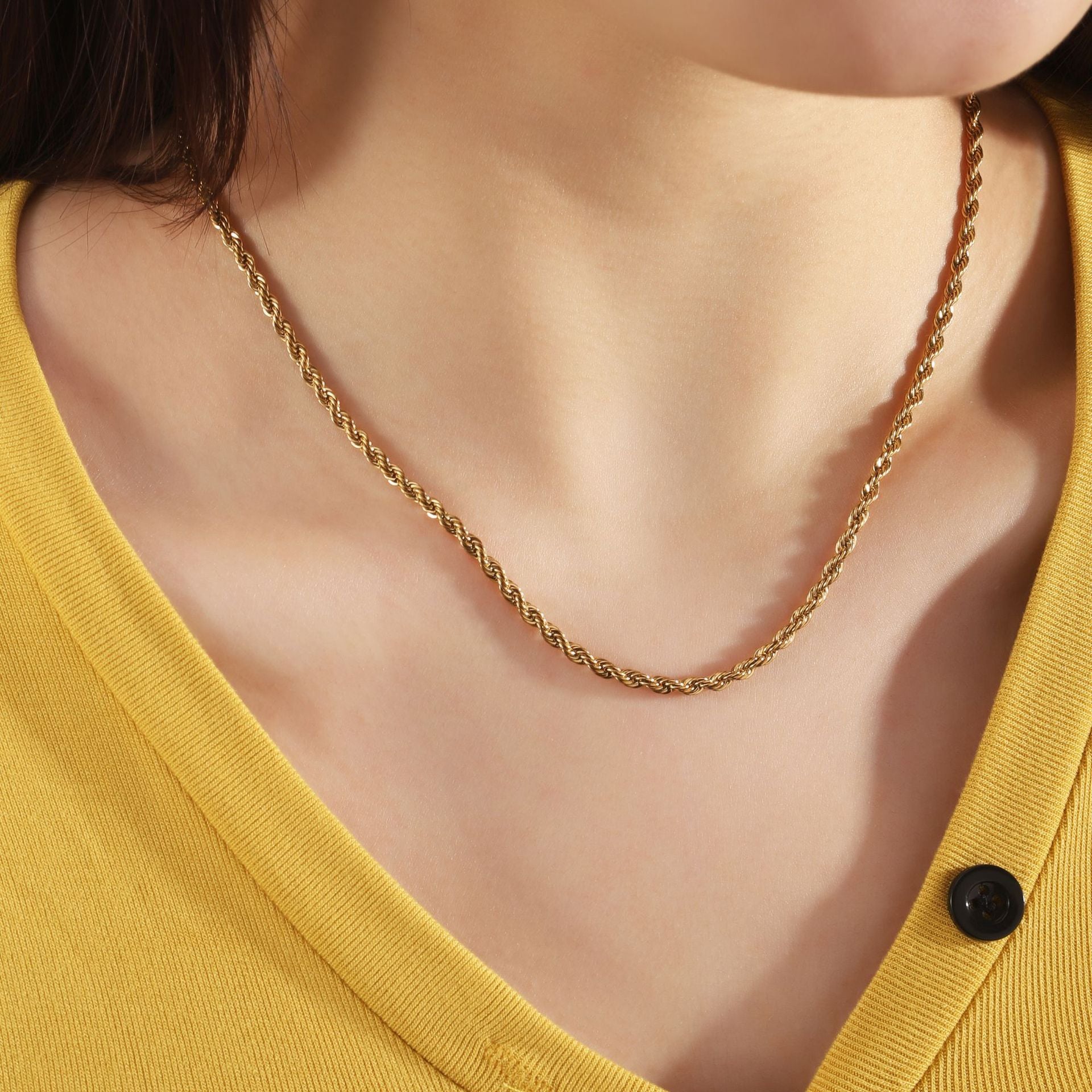 European and American cross-border hip-hop clavicle chain, vacuum color preservation, electroplating titanium steel gold twist chain, stainless steel twist necklace