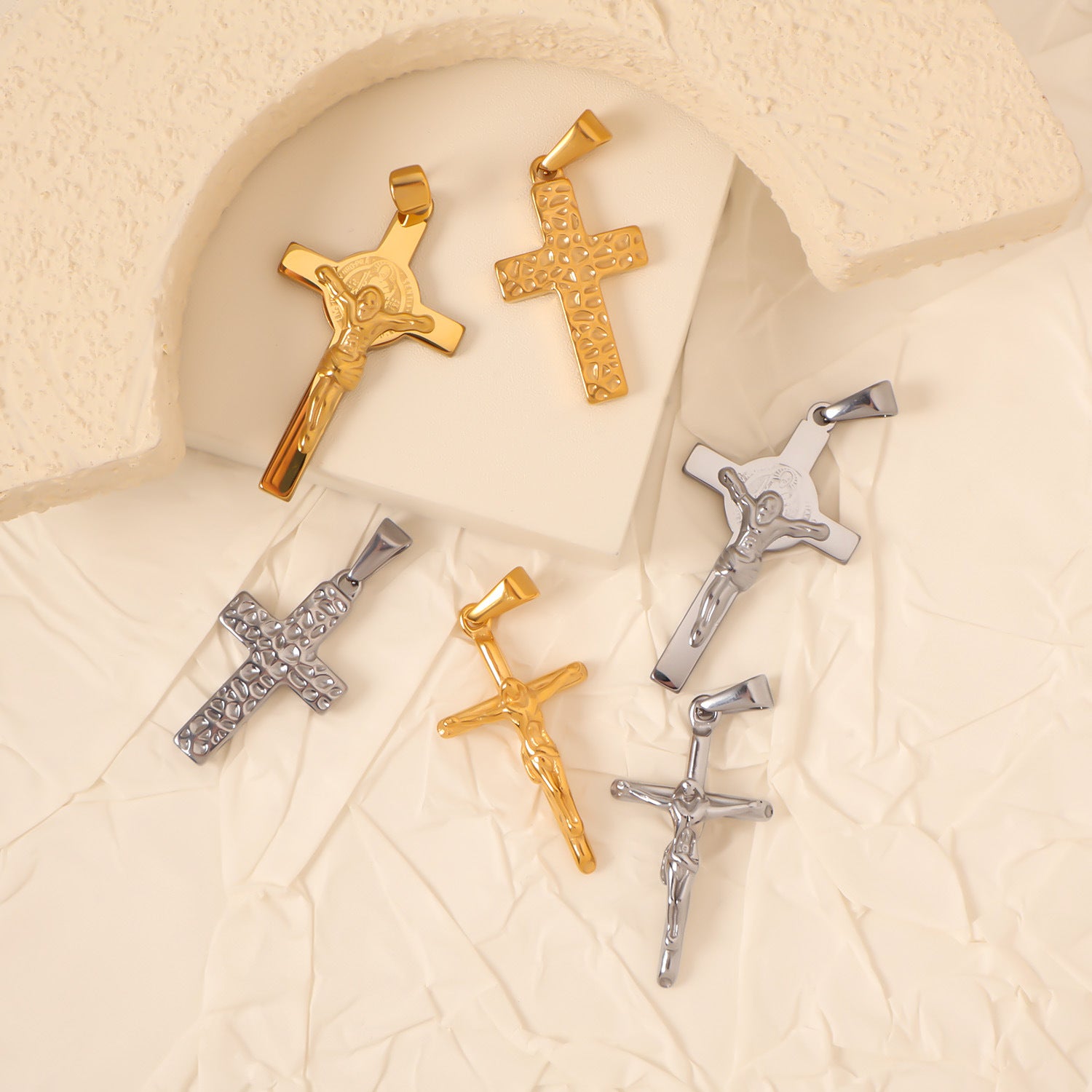 Cross-border European and American jewelry: titanium steel cross necklace pendant, personalized literary and artistic retro stainless steel clavicle chain accessories