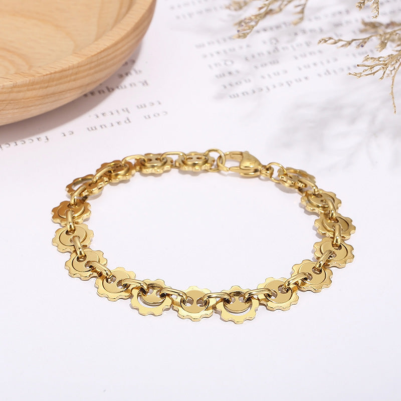 Titanium steel bracelet fashion creative personality sunflower machine gear ring buckle stainless steel bracelet hip-hop niche design sense