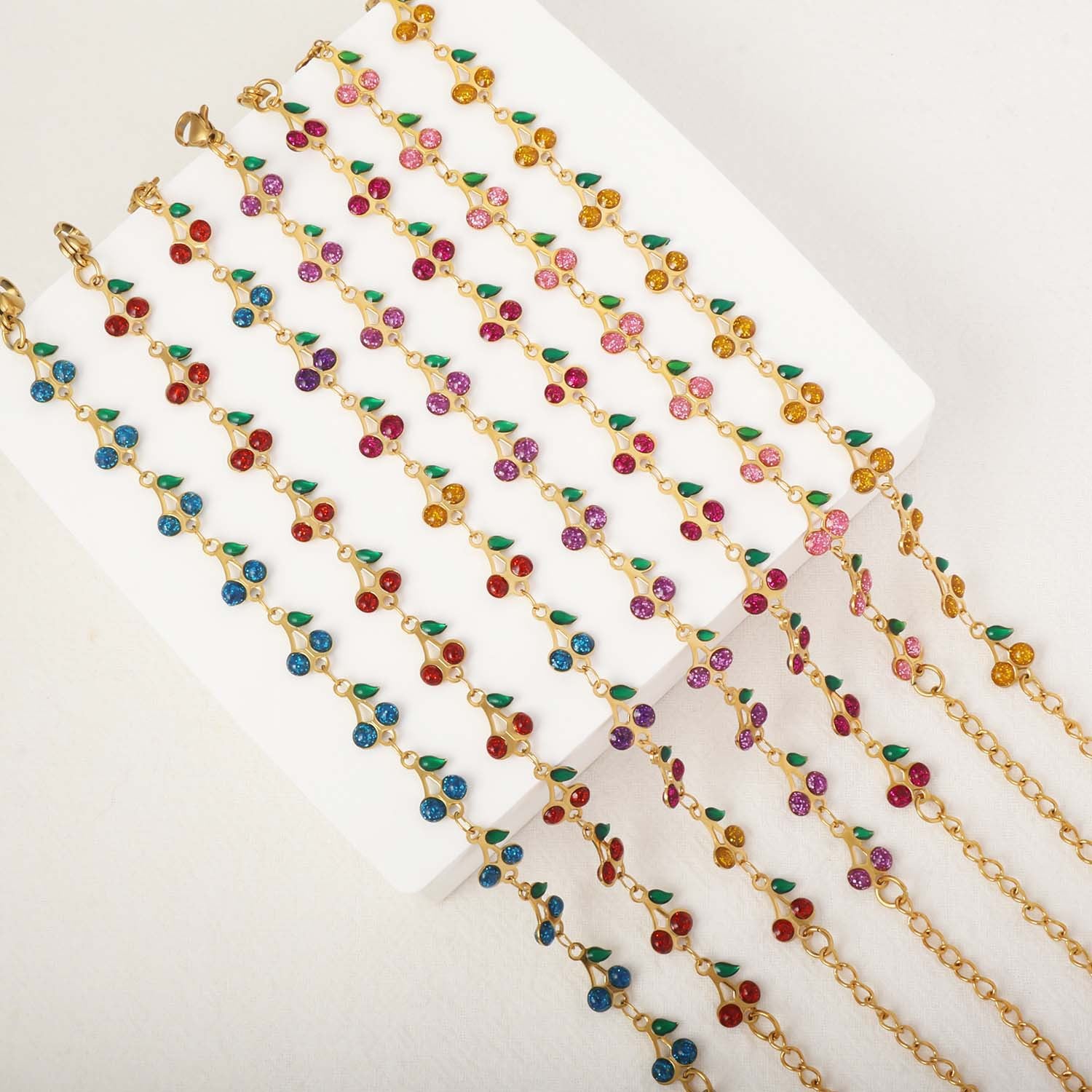 European and American cute full cherry pendant bracelet, dopamine jewelry personalized fruit series stainless steel Christmas accessories