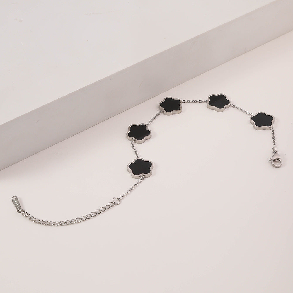 Cross-border hot-selling stainless steel five-leaf clover bracelet women's fashion simple new single-sided fritillary five-leaf flower titanium steel bracelet