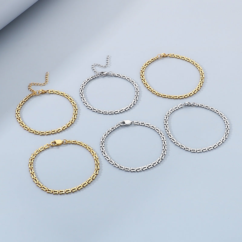 New high-end personalized stainless steel hollow u-shaped chain bracelet women's design 18k titanium steel bracelet accessories in stock