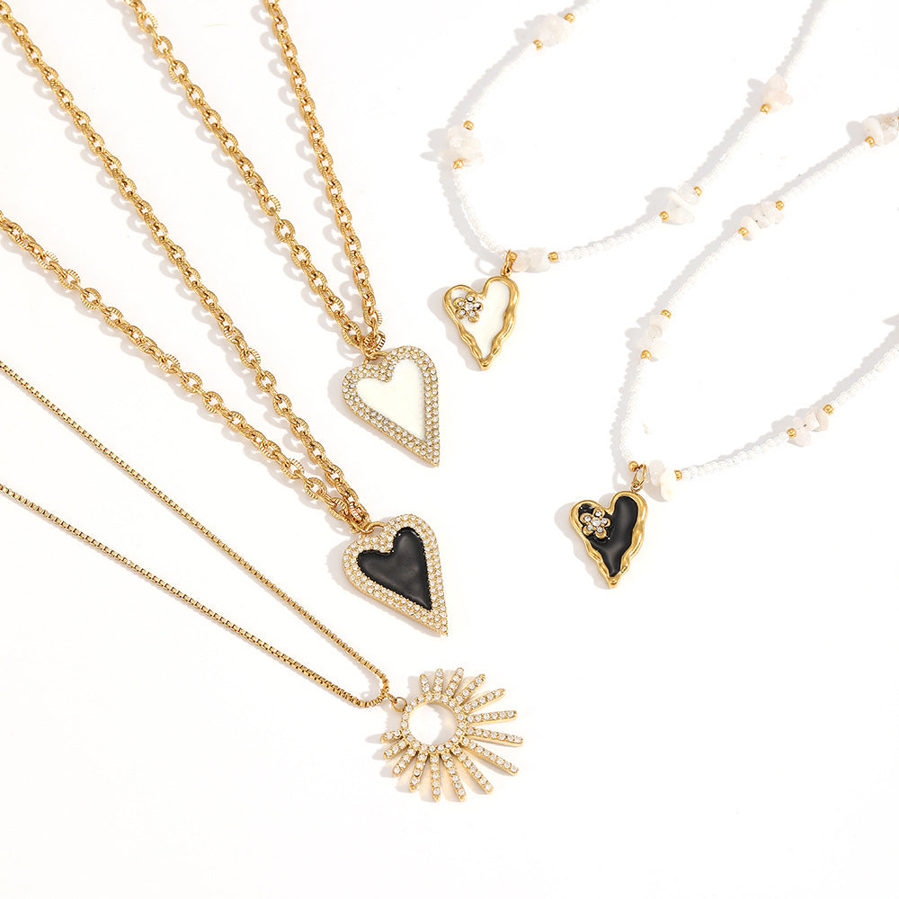 Cross-border European and American personalized stainless steel love necklace women's niche design diamond-encrusted oil dripping heart-shaped titanium steel clavicle chain