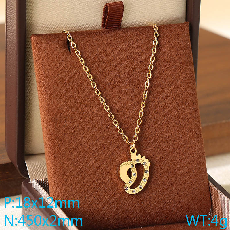 Cross-border Mother's Day style Stainless steel love mom pendant necklace 18K gold simple and versatile high-sense collarbone chain