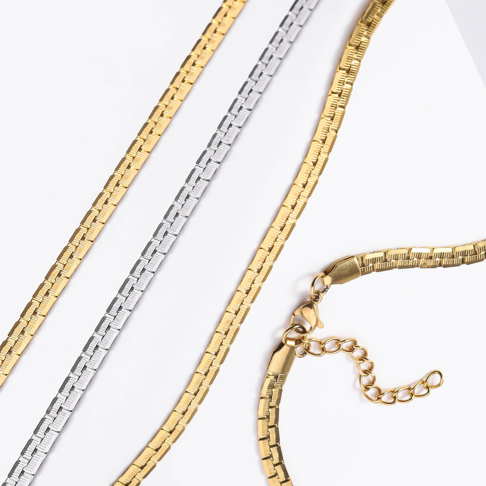 Cross-border new stainless steel 6DC embossed necklace 18K vacuum plating, titanium steel collarbone chain jewelry necklace wholesale