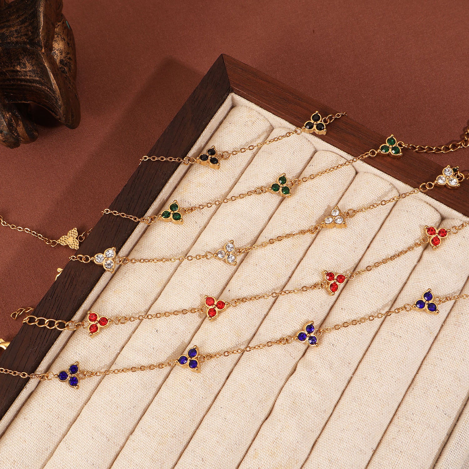 Cross-border new stainless steel three-diamond bracelet light luxury versatile Mori women's explosive bracelet simple hand jewelry wholesale