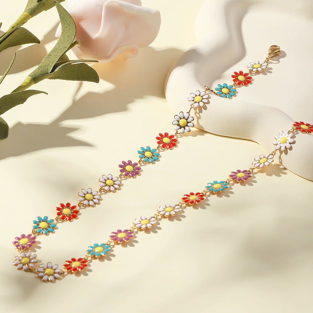Cross-border exclusive for Europe and the United States, oil dripping colored daisy pendant, stainless steel necklace, flower necklace, clavicle titanium steel necklace