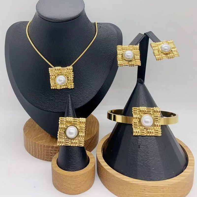 Vintage Textured Square Pearl Jewelry Set