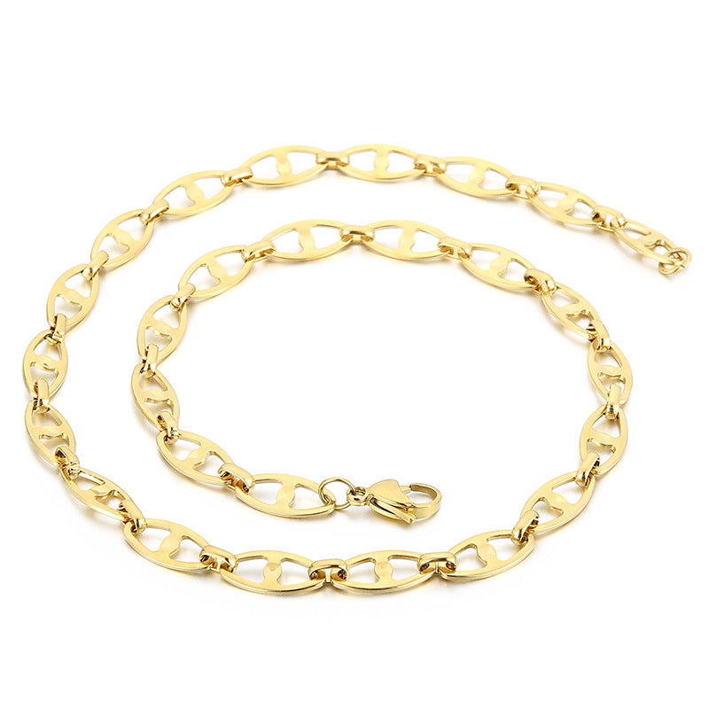 Creative stainless steel Japanese character 6/7/8 mm pig nose buckle necklace, niche simple individual cold wind versatile necklace