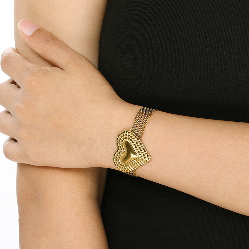 Textured Heart Gold Mesh Necklace & Bracelet Set