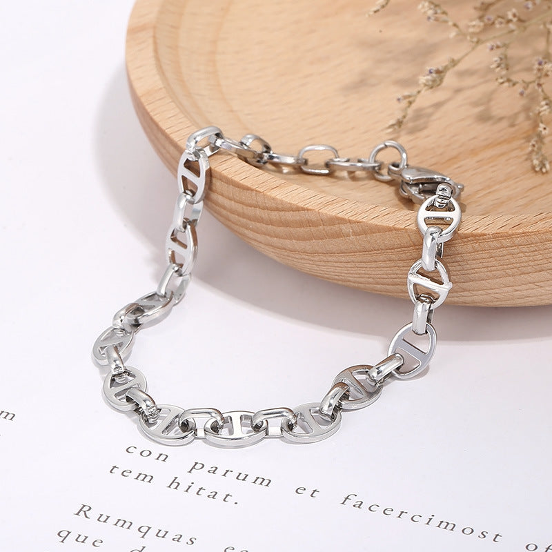 Creative stainless steel Japanese character 6/7/8 mm pig nose buckle bracelet, niche simple individual cold wind versatile bracelet
