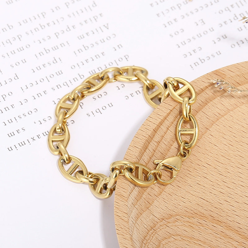 Stainless steel Japanese character pig nose buckle bracelet, niche design sense simple ins personality creative cold wind jewelry