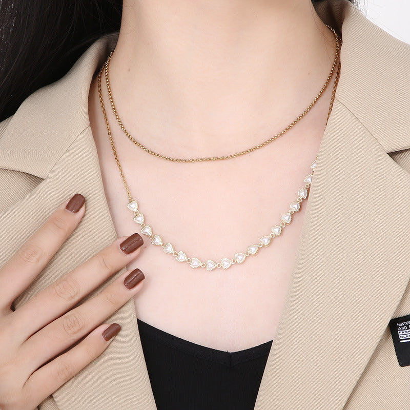 Korean commuter simple love imitation pearl necklace, love fashion double-layer collarbone chain copper chain necklace