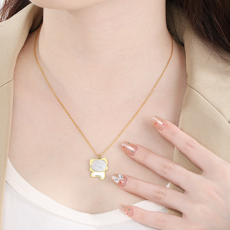 Daily childlike fun cute kitten feeling premium white fritillary pendant titanium steel necklace female niche design collarbone chain necklace