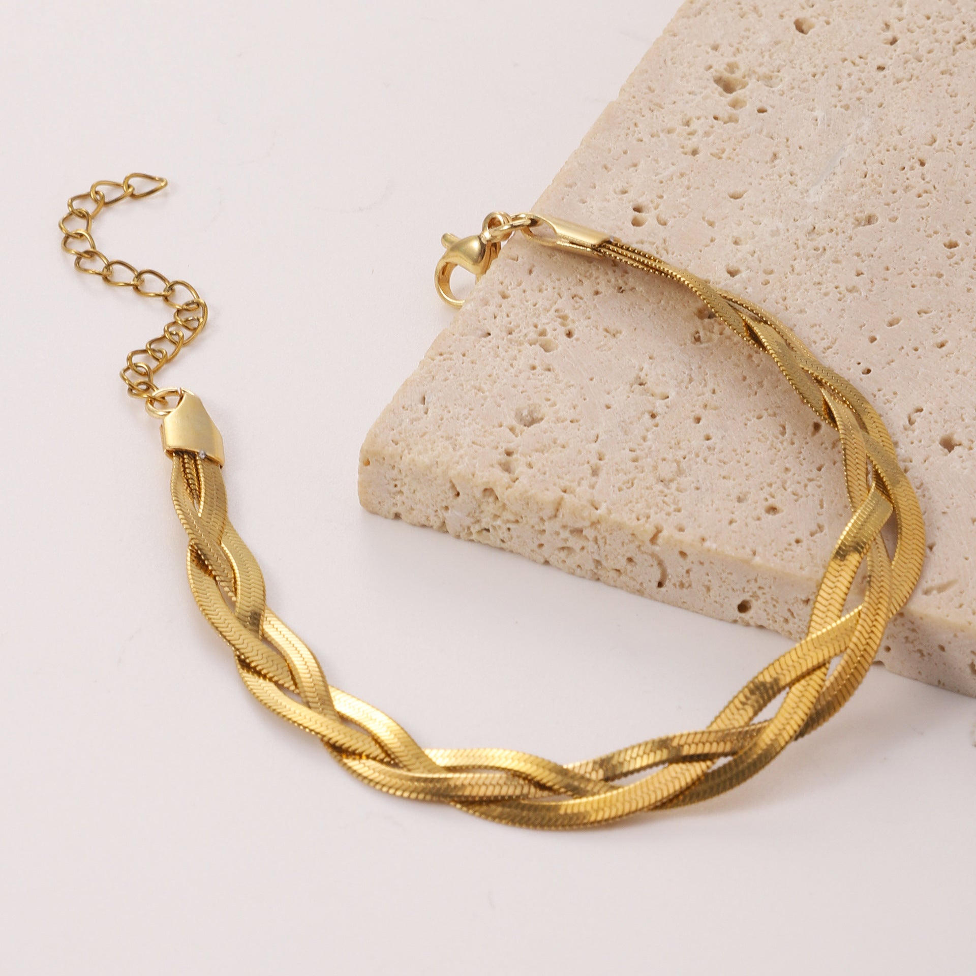 Cross-border three-layer woven stainless steel blade necklace set women's snake bone chain fashion simple color-blocking vintage bracelet