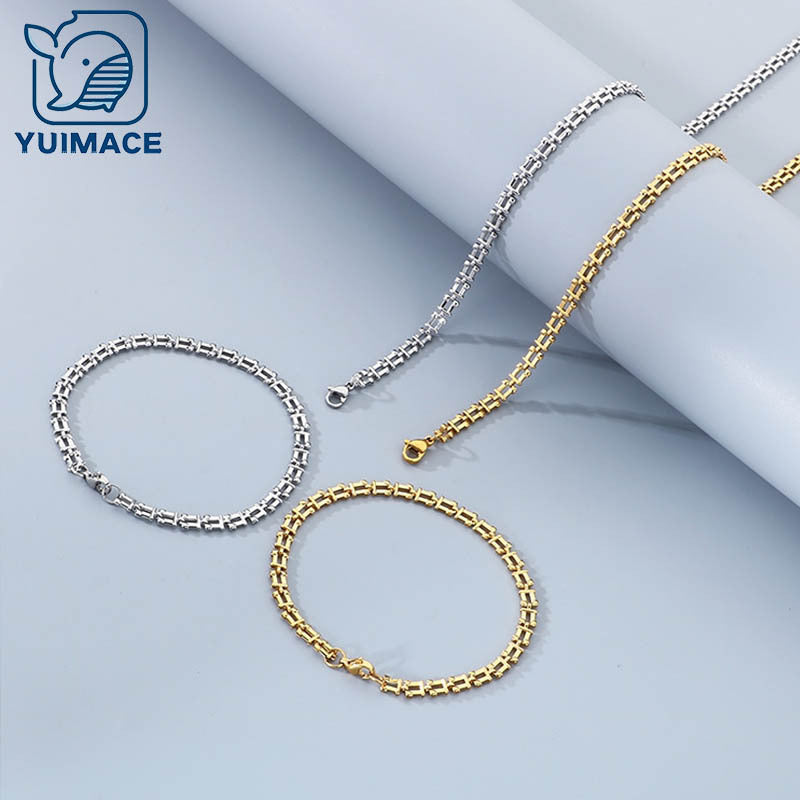 Cross-border fashion simple titanium steel strap chain bracelet necklace electroplated 18k gold hollow square set jewelry