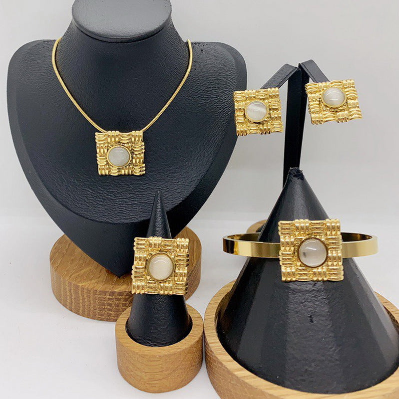 Vintage Textured Square Pearl Jewelry Set