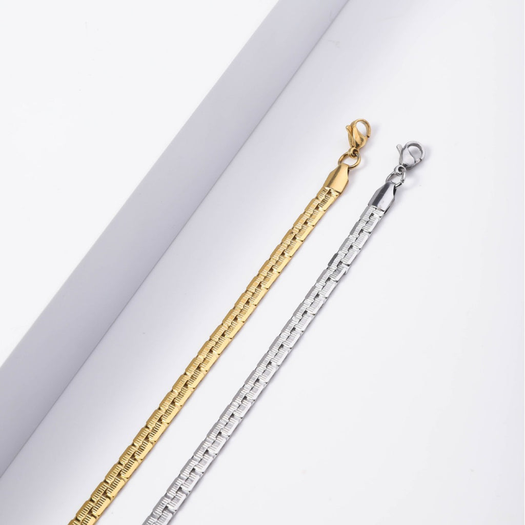 Cross-border new stainless steel 6DC embossed necklace 18K vacuum plating, titanium steel collarbone chain jewelry necklace wholesale