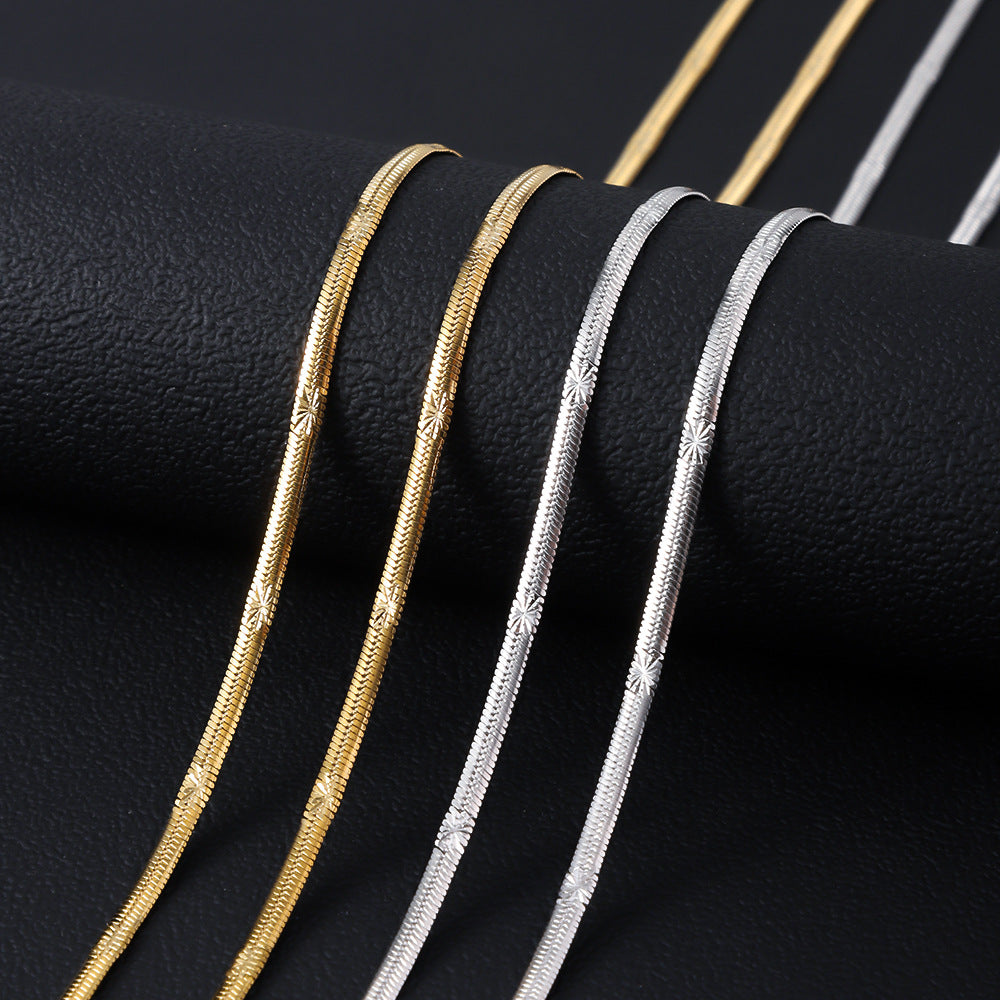 Cross-border hot-selling stainless steel embossed push-tight necklace female, 18K real gold electroplating in the furnace, titanium steel batch flower push-tight chain