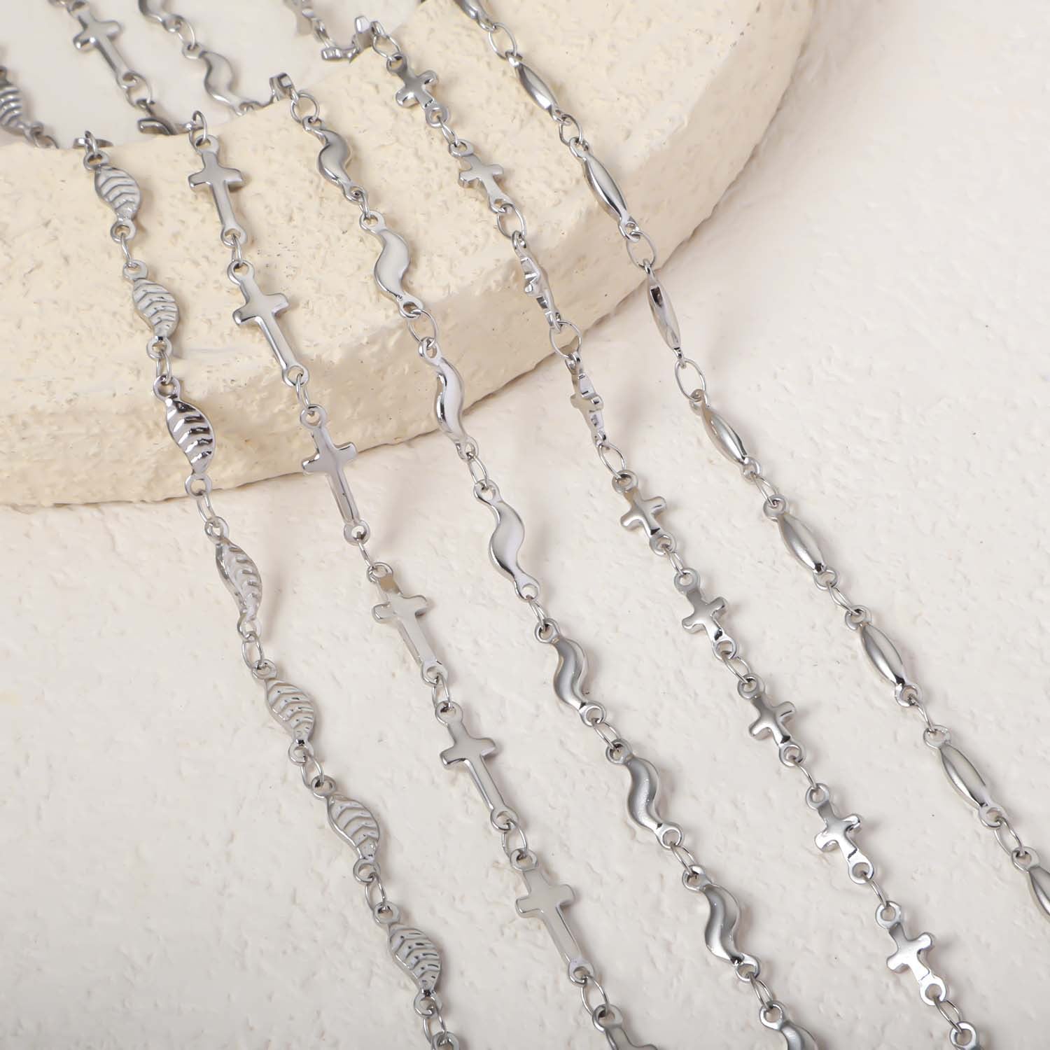 Cross-border stainless steel leaf wavy cross necklace, fashion creative DIY handmade chain jewelry accessories wholesale