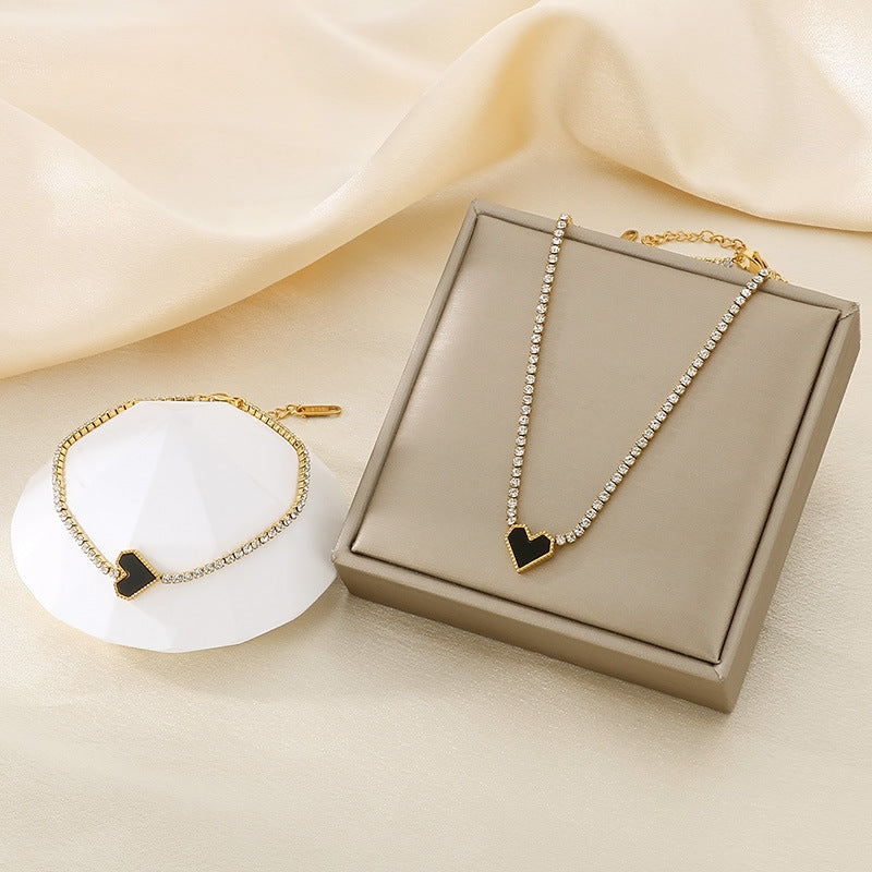 Cross-border stainless steel love bracelet necklace fashion titanium steel jewelry set versatile temperament high-end jewelry spot batch