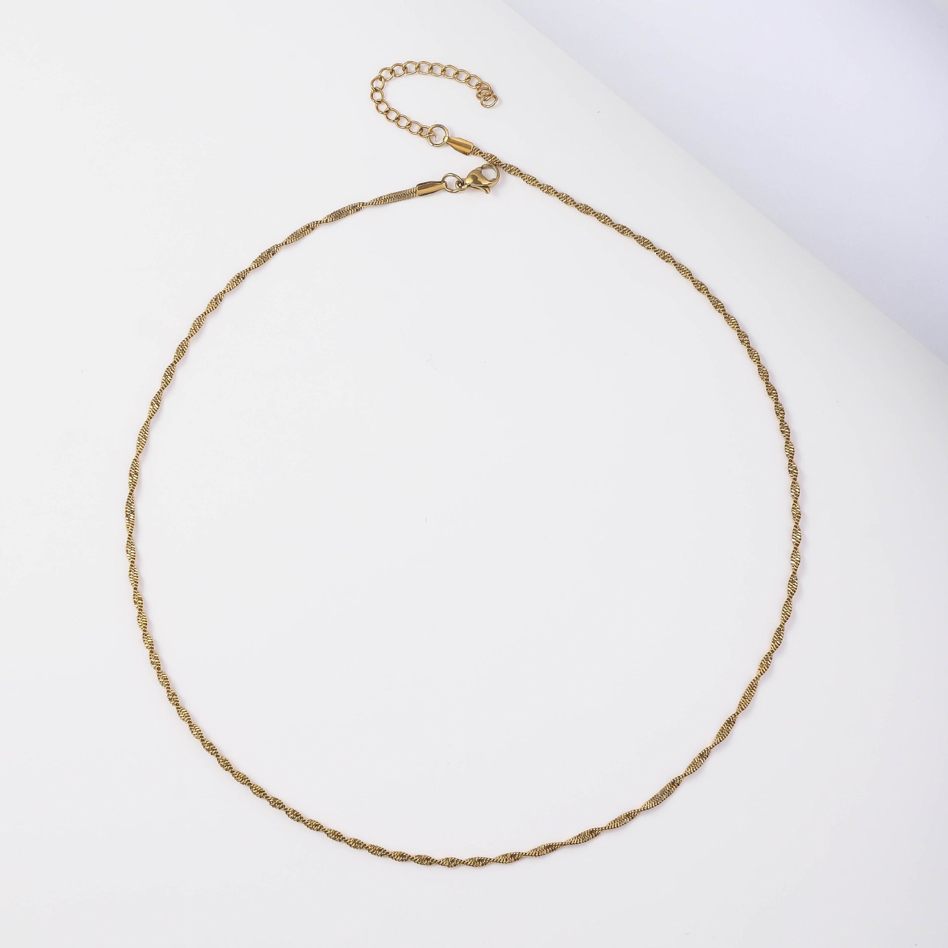 Europe and the United States hot-selling stainless steel twist push dense vacuum electroplating 18K gold plain chain necklace minimalist jewelry titanium steel clavicle chain