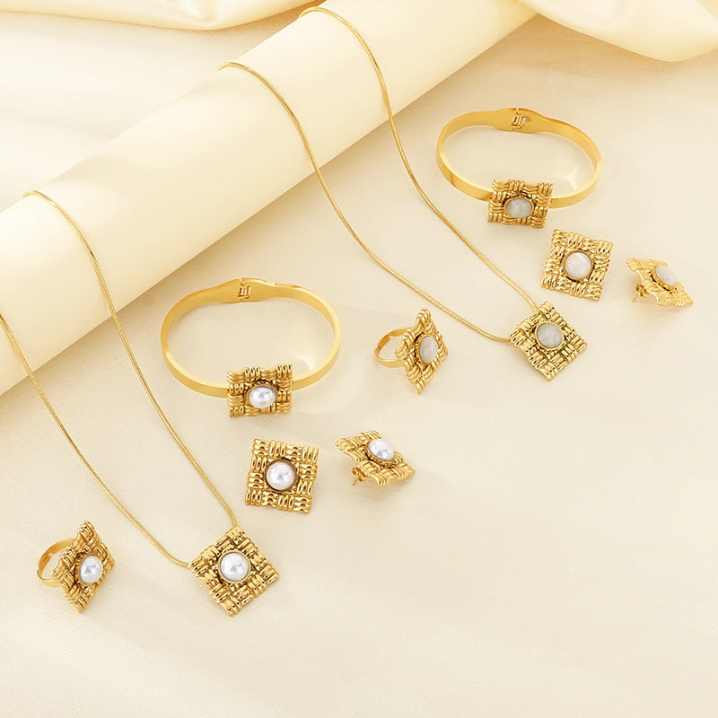 Vintage Textured Square Pearl Jewelry Set
