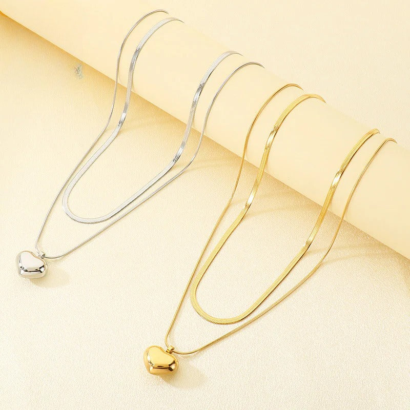 Minimal Heart Snake Chain Necklace